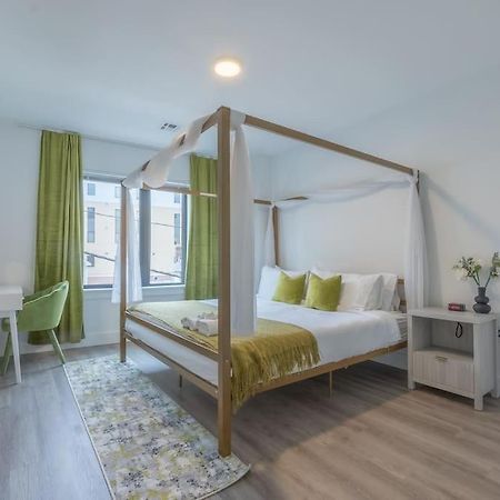 2 Bedroom 2 Bath Suite, Near American Dream And The Airport, Free Parking, King Bed And 2 Queen Beds, Washer And Dryer Orange Exteriér fotografie